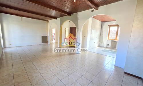 AMPIO 5 LOCALI CON TERRAZZO COPERTO UNICO AL PIAN